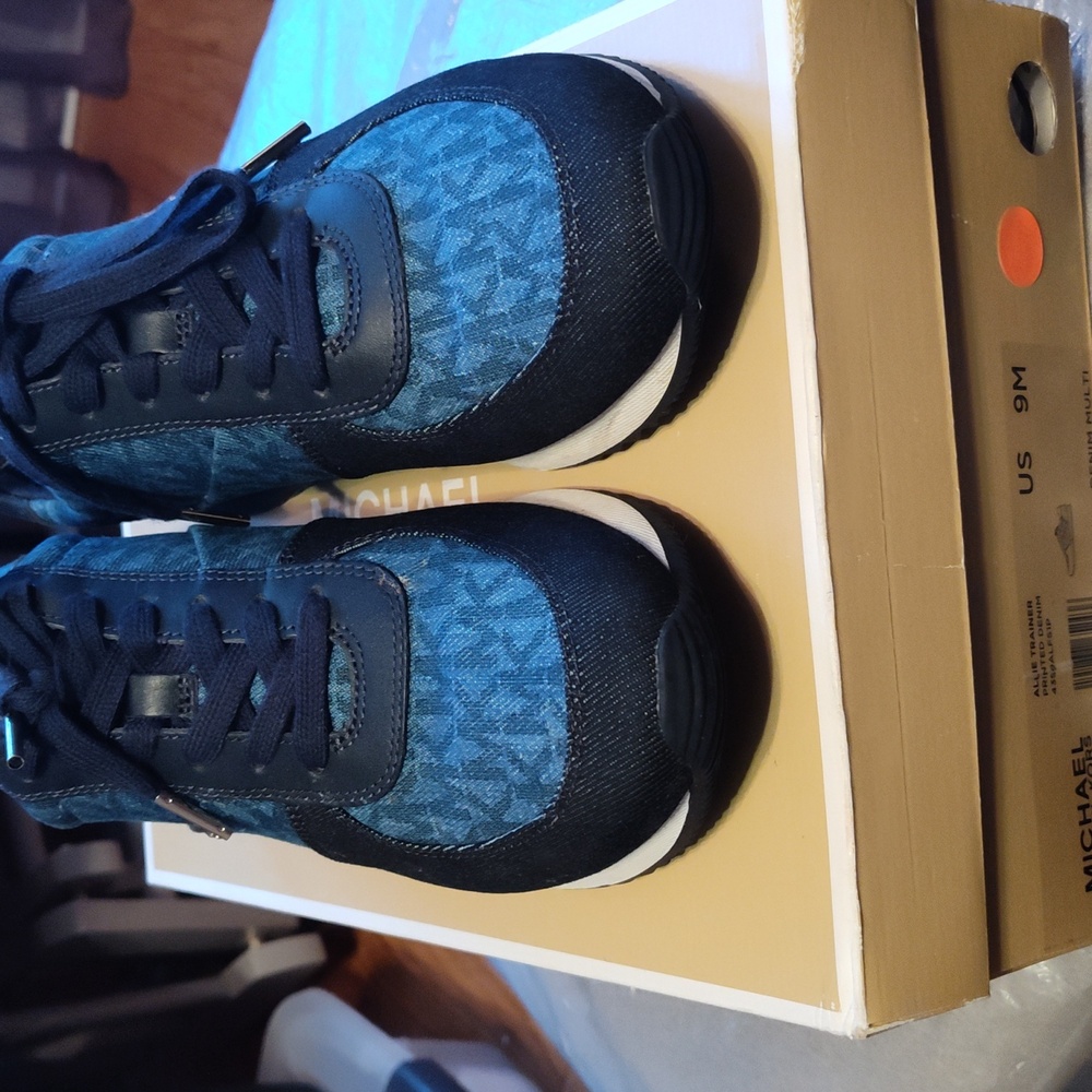Michael Kors Women's Navy Sneakers